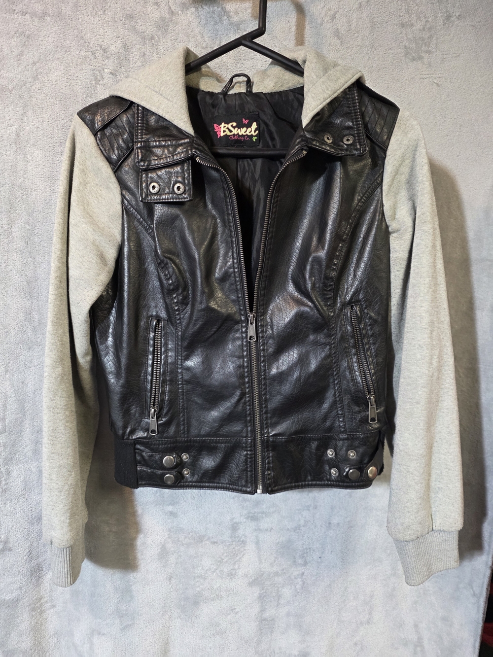 BSweet Clothing Co. Faux Leather Hooded Moto Jacket Mixed Media Bomber

Descript